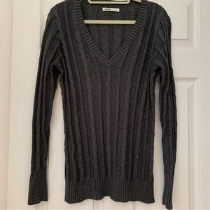 🔵 2/$22❗️Old Navy V Neck Cable Knit Heather Gray Size Large